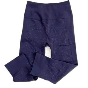 Lululemon women’s Leggings Free To Flow Crop Midnight Navy White size 4